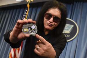 Military Challenge Coin KISS